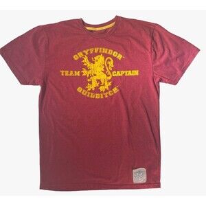 Harry Potter Wizarding World Gryffindor Team Captain Quidditch Shirt M